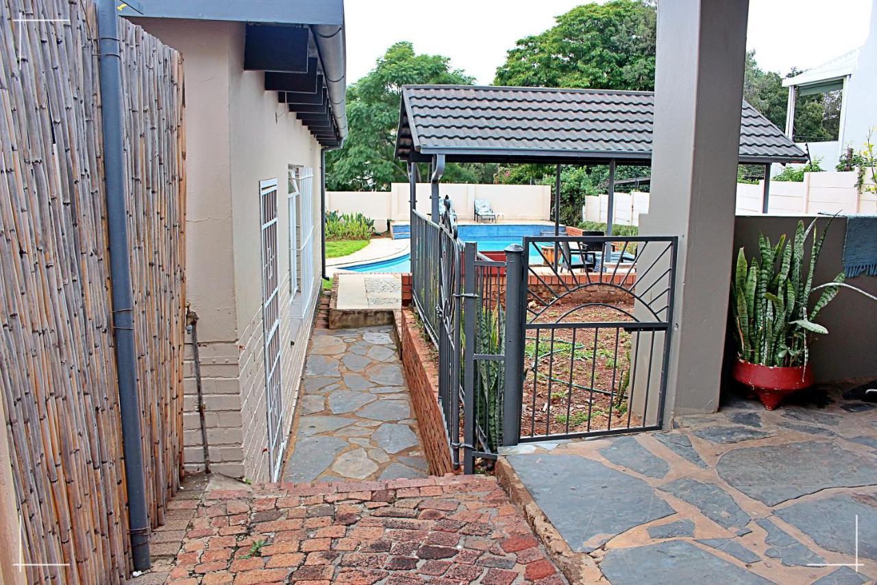 ホテル The Global Link Hub Pretoria-Noord エクステリア 写真
